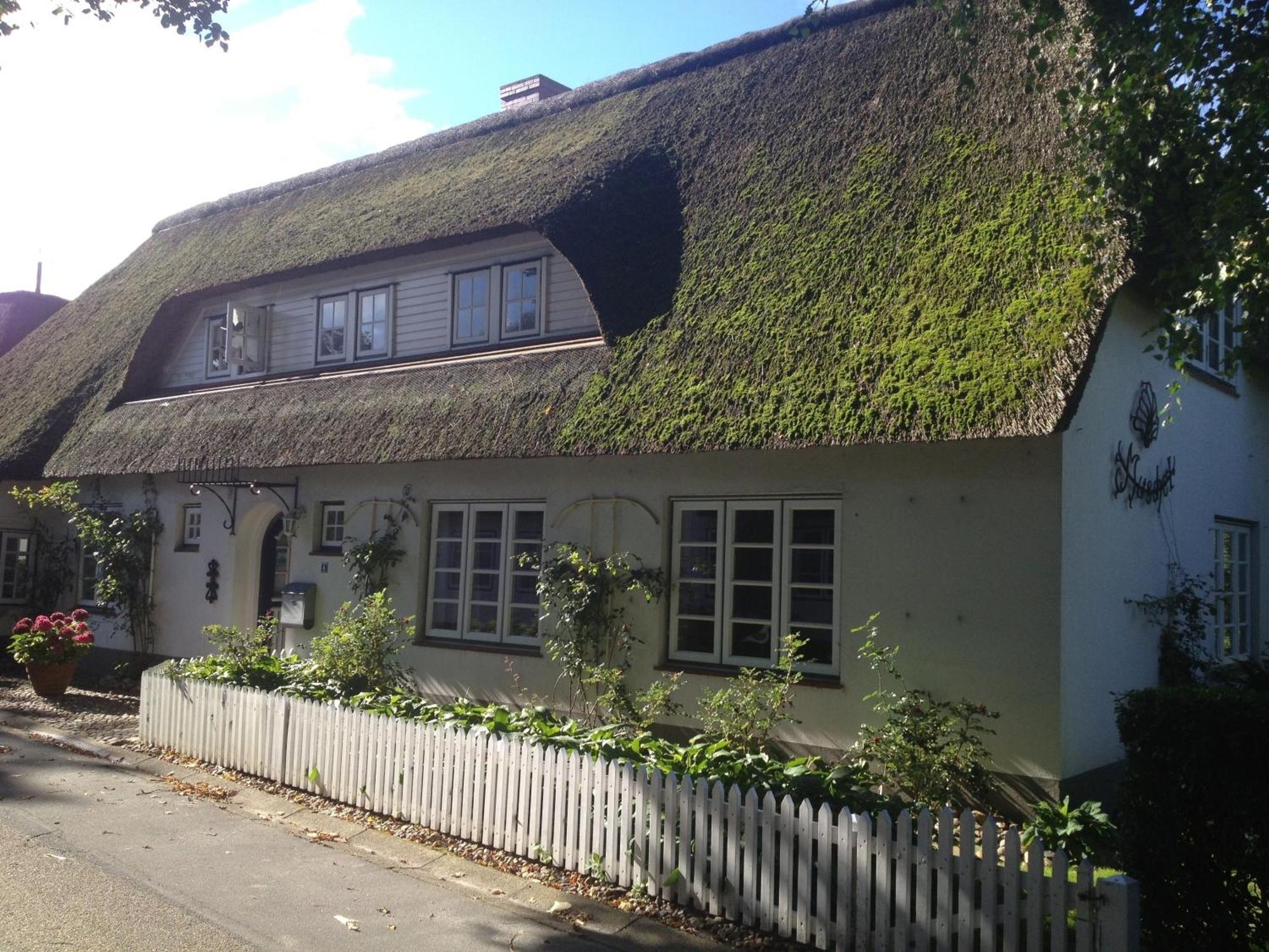 Reetstuebchen Apartamento Nieblum Exterior foto